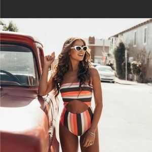 Albion Neopolitan one piece sz M